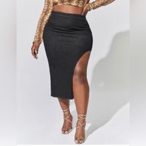 Stretchy black jean material skirt